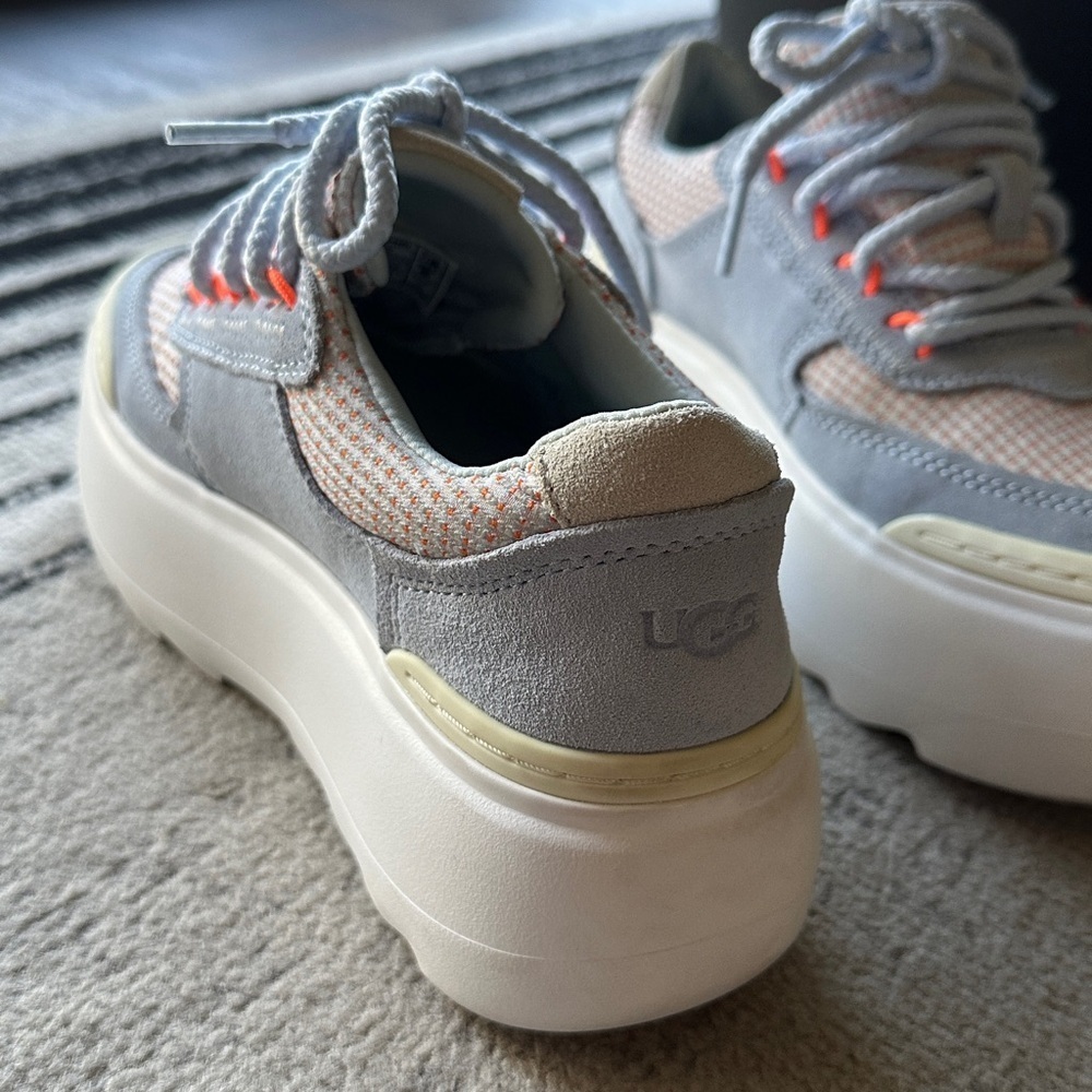 UGG Marin Mega Lace Platform Sneakers - Picture 6 of 13